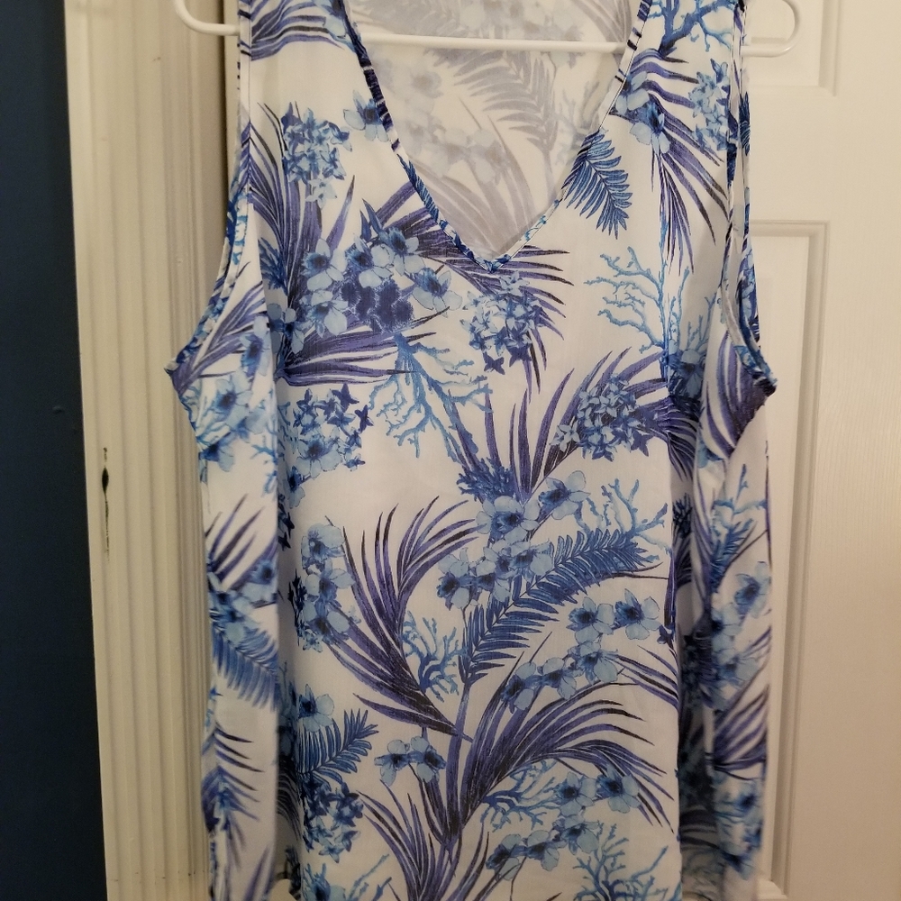 Belle by Kim Gravel top